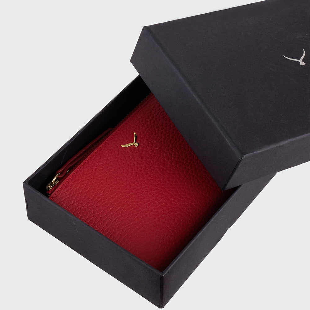 Women Two Pocket Leather Wallet With Magnetic Closure