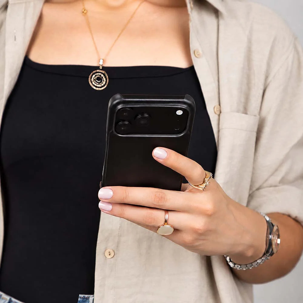 Ultimate Jacket iPhone 18 Pro Leather Case