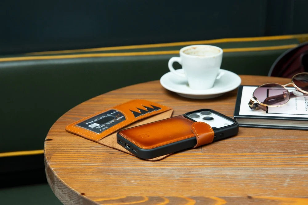 Magic iPhone 18 Pro Max / 17 Pro Max Detachable Leather Wallet Case