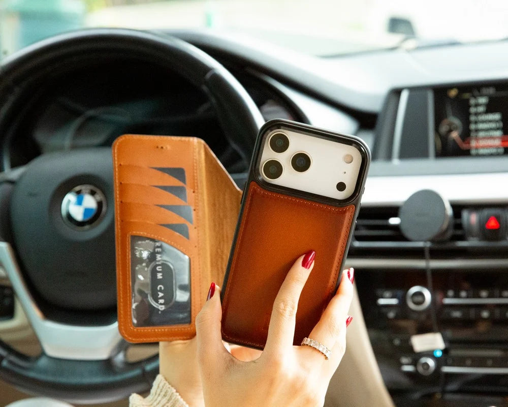 Magic iPhone 18 Pro / 17 Pro Detachable Leather Wallet Case