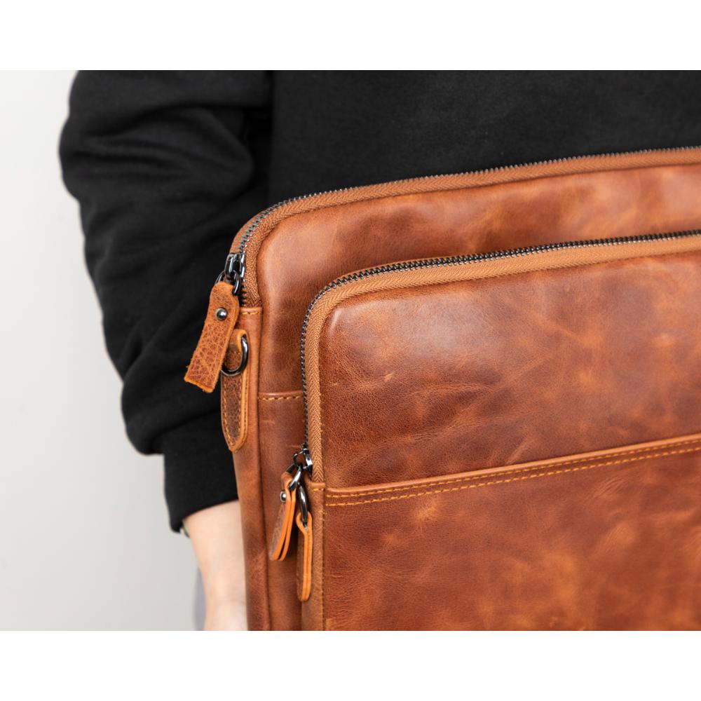 Leeds Slim Leather Laptop / Tablet Sleeve