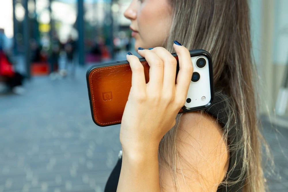 Flex Cover Leather iPhone 18 Pro / 17 Pro Case with Card Holder