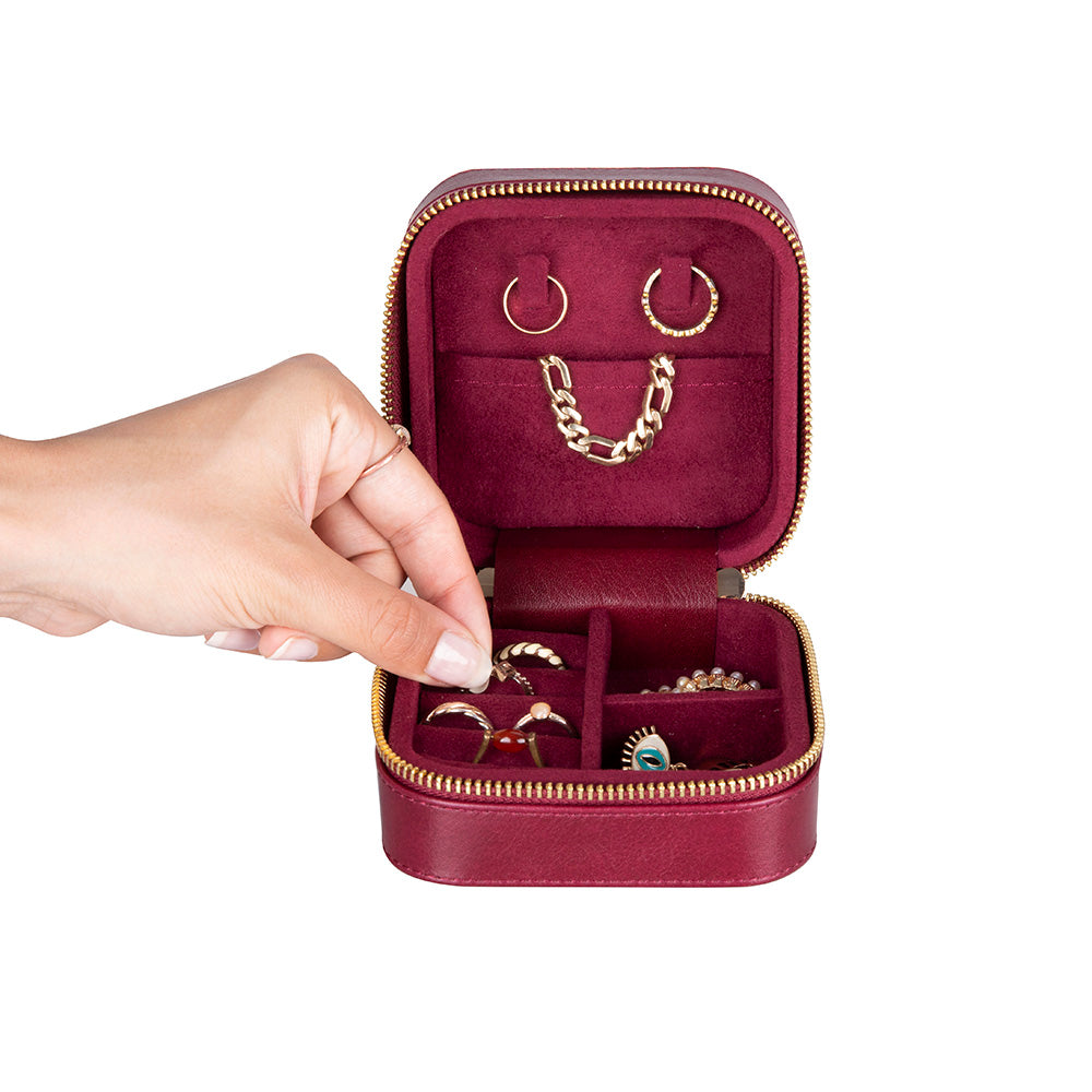 Amanda Leather Jewelry Box, Medium