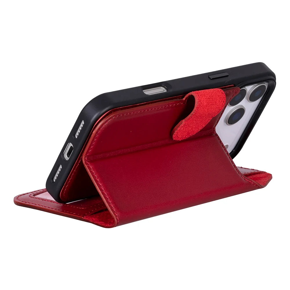 Magic iPhone 18 Pro Max / 17 Pro Max Detachable Leather Wallet Case