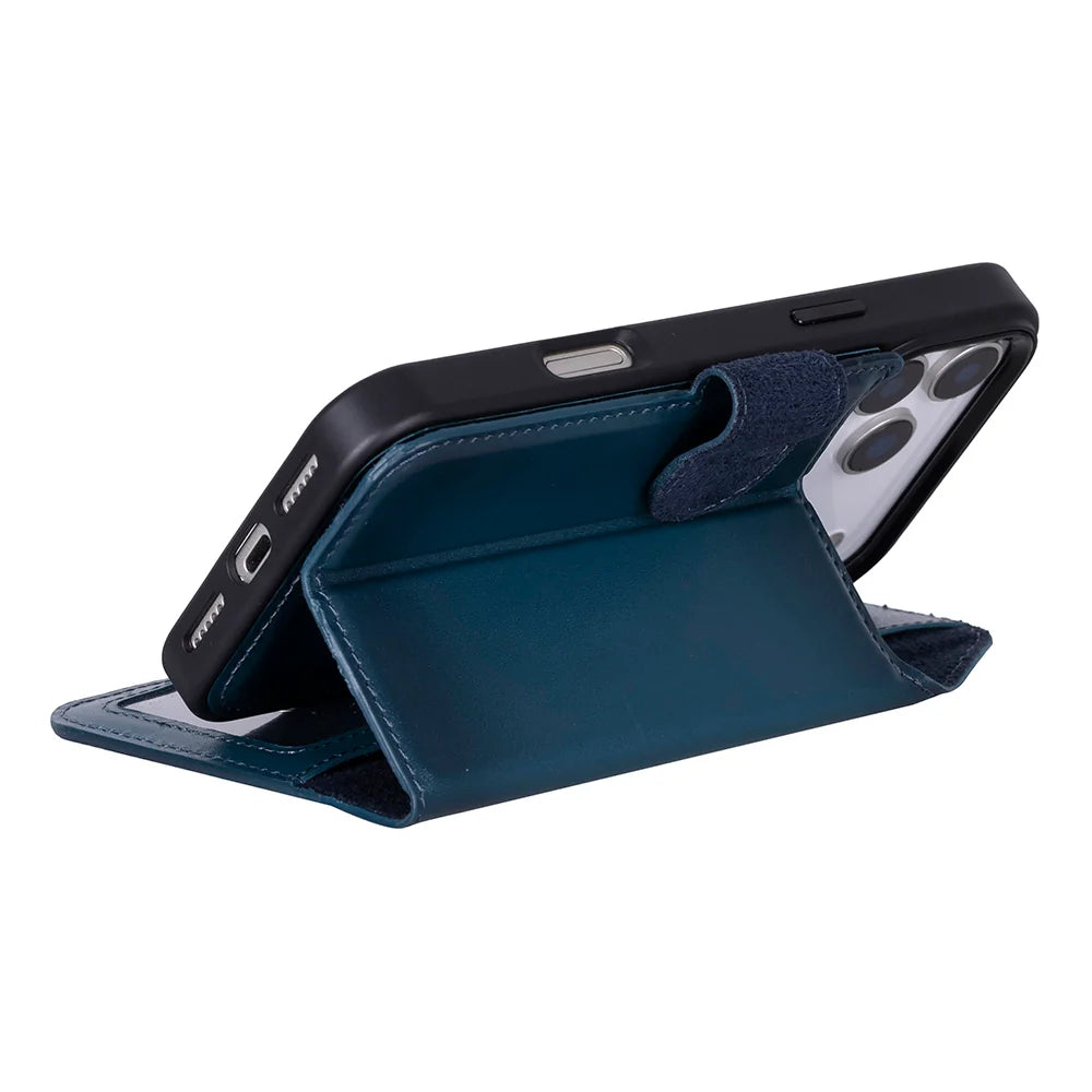Magic iPhone 18 Pro Max / 17 Pro Max Detachable Leather Wallet Case