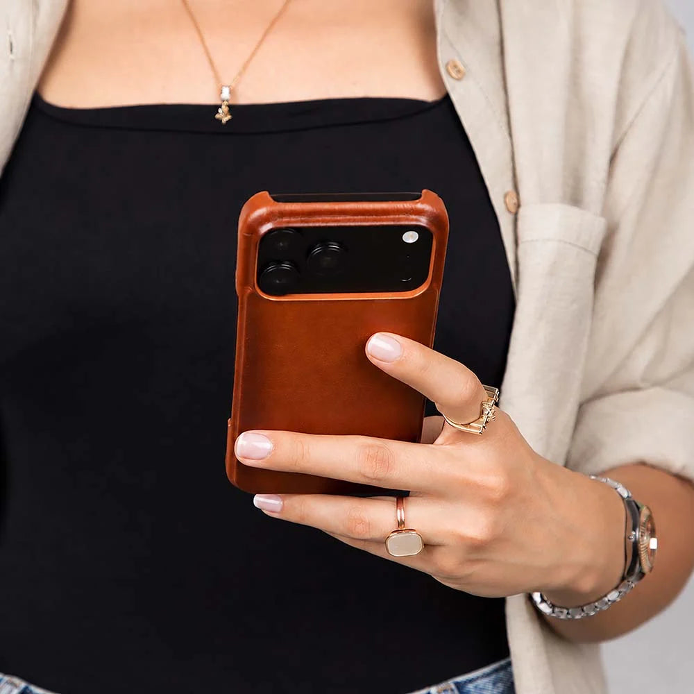 Ultimate Jacket Leather iPhone 18 Pro Case