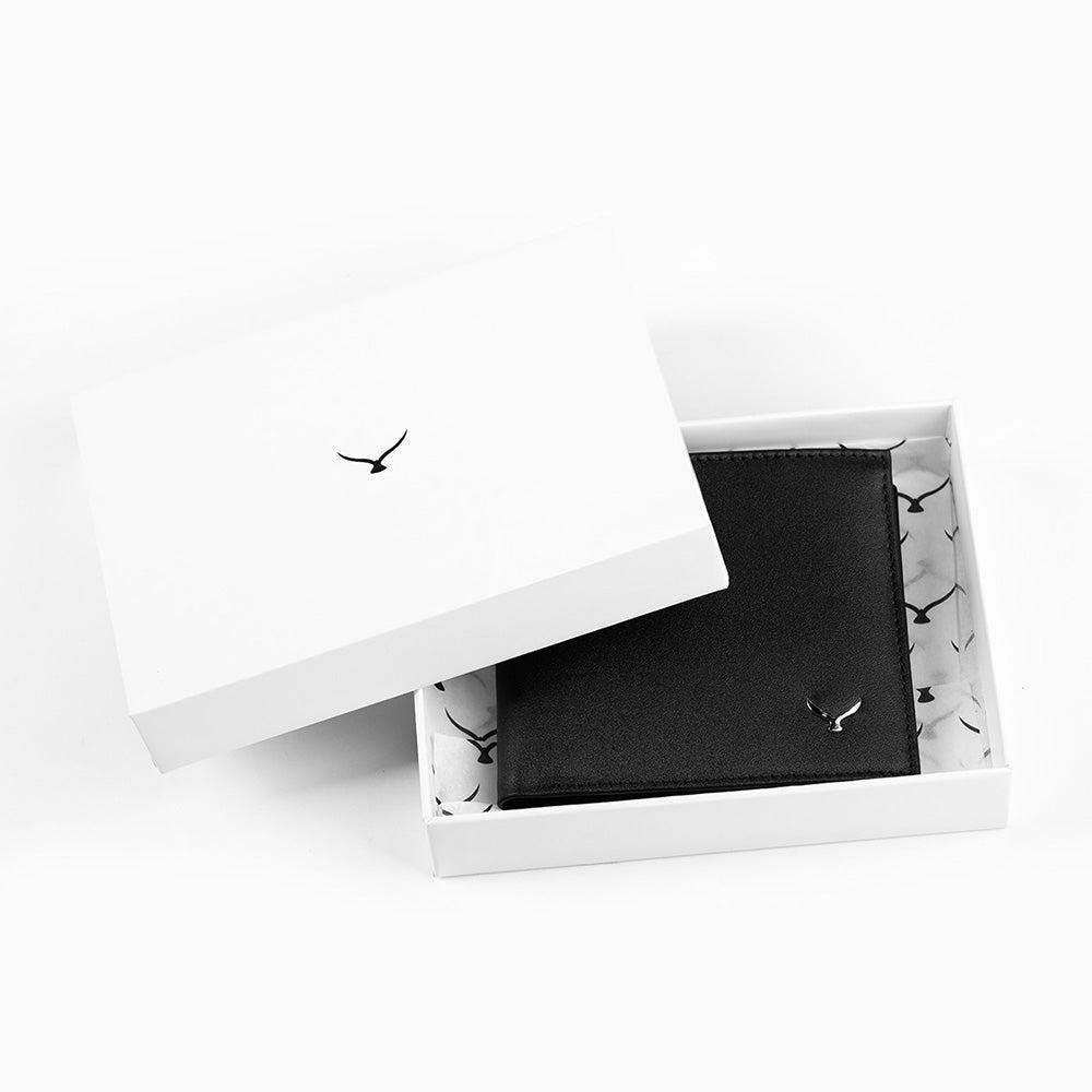 Men Leather Wallet With Two Compartments And Coin Packets