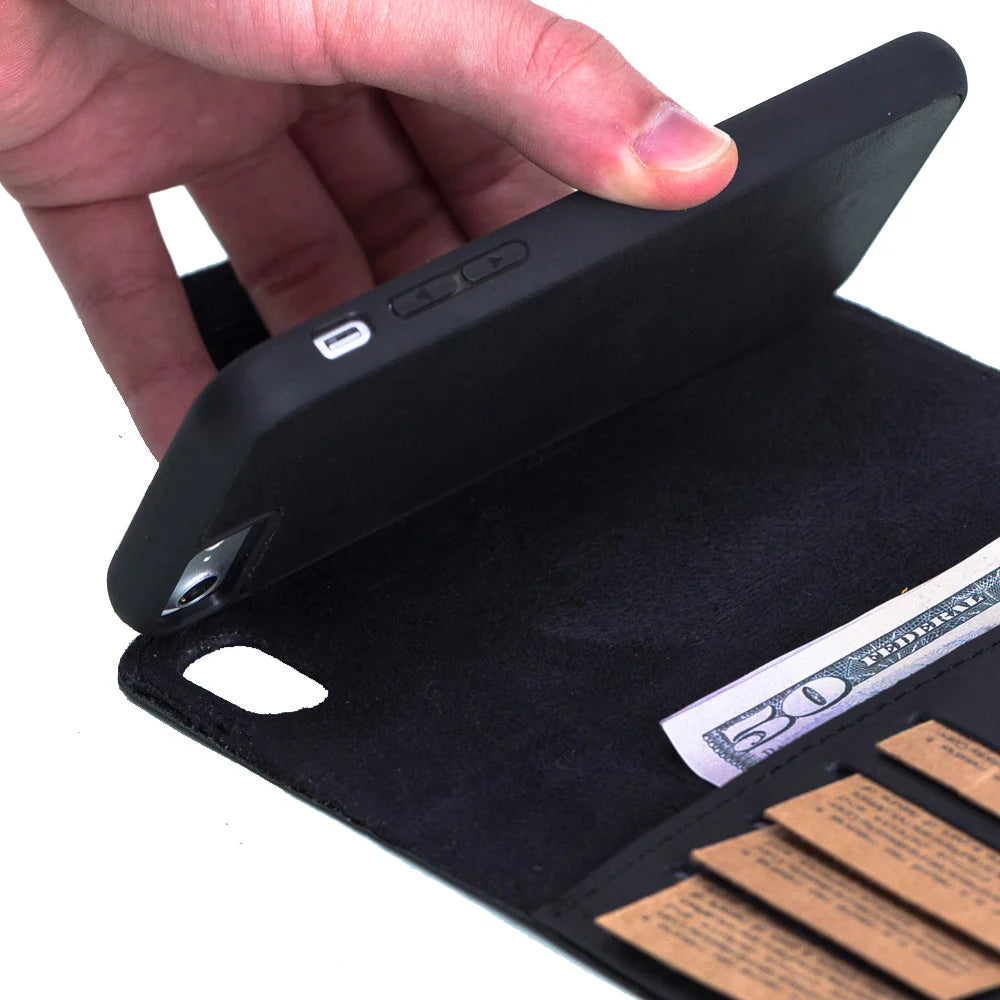 Santa I Phone Se / 8 / 7 Leather Detachable Wallet Case